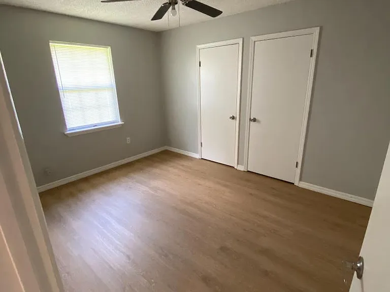 Unit Photo