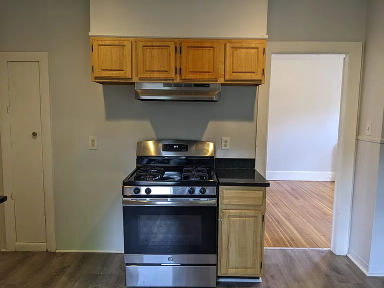 150 Washington St #2 — Photo 7