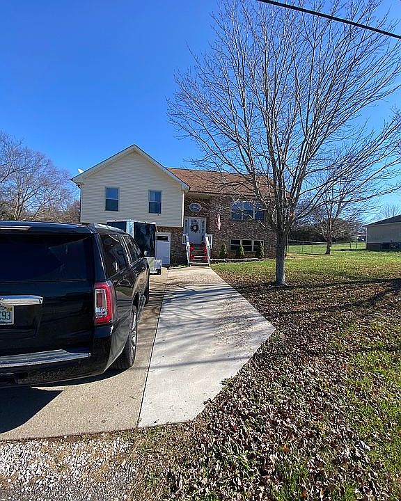 1st image of 2217 Kim Dr
