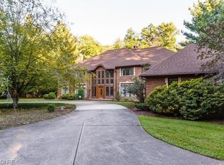 7062 Gates Mills Blvd, Gates Mills, OH 44040