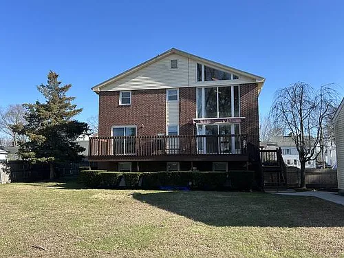 55 Arnold St Photo 1