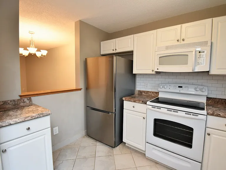 410 Emmett St #77 — Photo 4