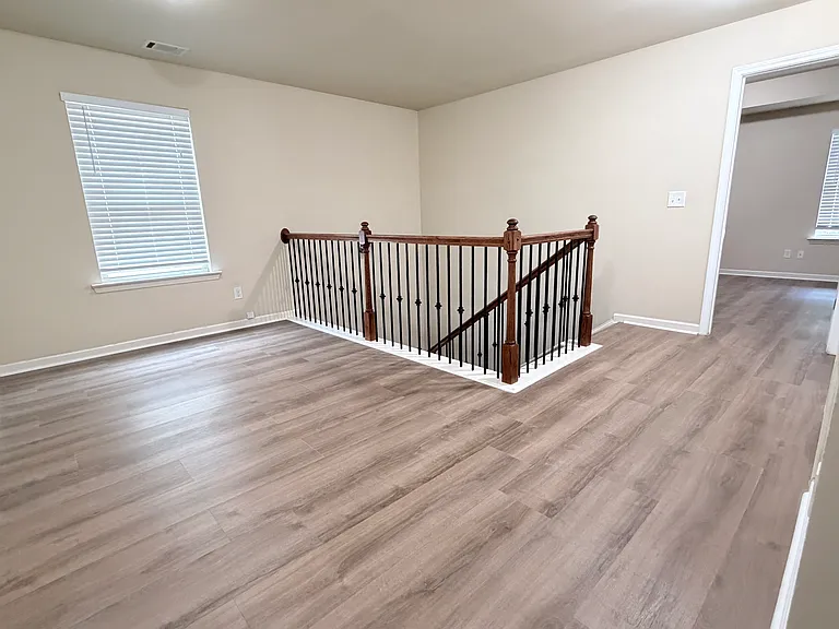 206 Highland Village Ln — Photo 7