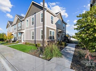 5849 S Carlburg Ln, Boise, ID 83709