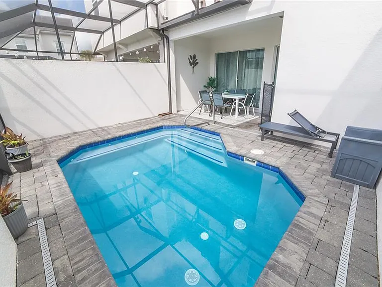 159 Captiva Dr — Photo 43