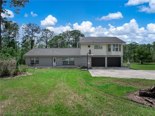 5731 Wolf Lake Rd, Sebring, FL 33875