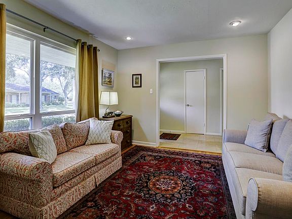 2nd image of 5707 Arboles Dr
