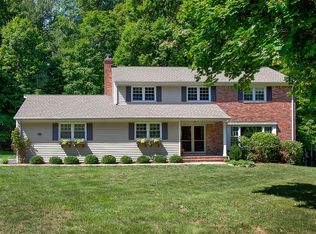 140 Spring Ridge Dr, Berkeley Heights, NJ 07922