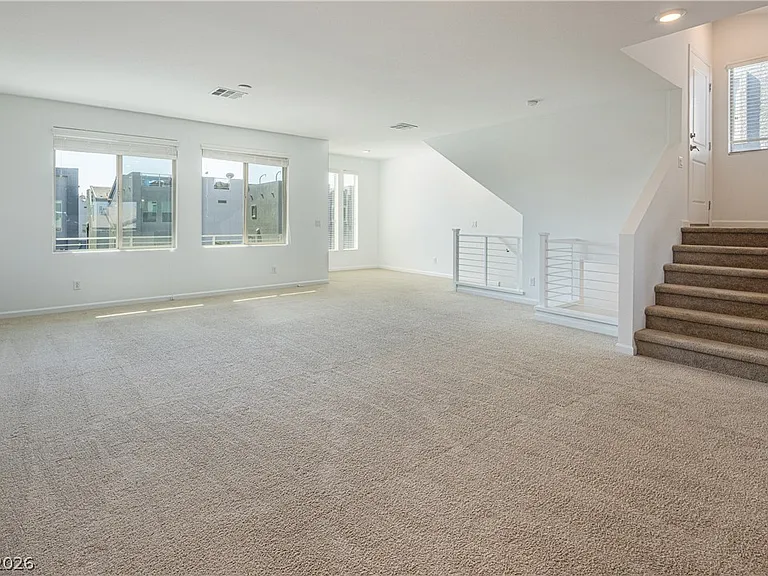 8040 Carpenter Creek Ave — Photo 9