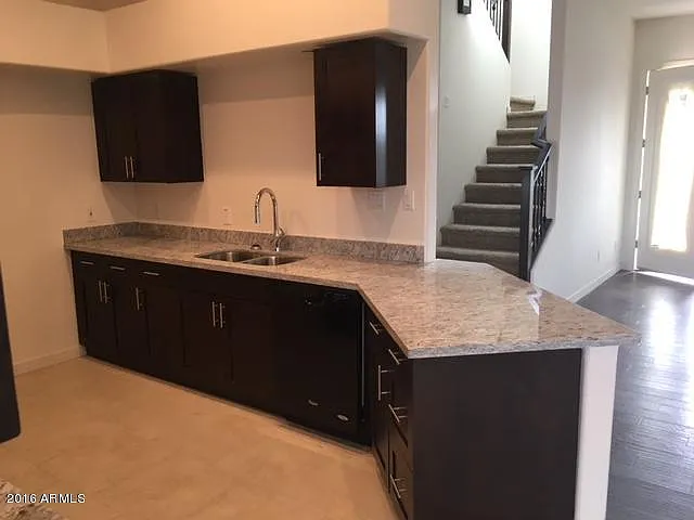 1502 E Dunlap Ave #5 — Photo 4