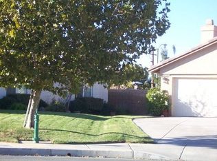 2813 Sunnyvale Rd, Lancaster, CA 93536