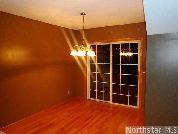 3rd image of 2091 Willow Cir