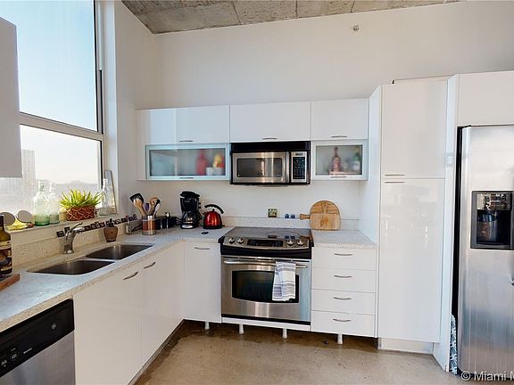 4th image of 133 NE 2nd Ave APT 3102