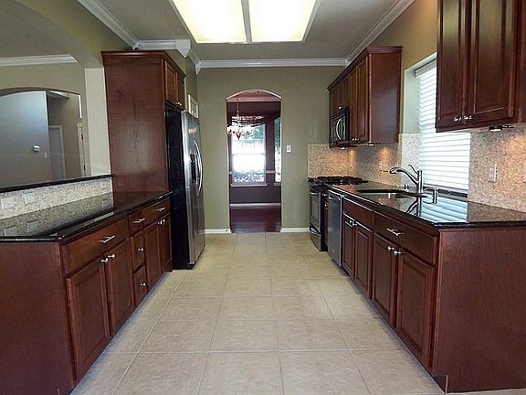 Kitchen with Granite
