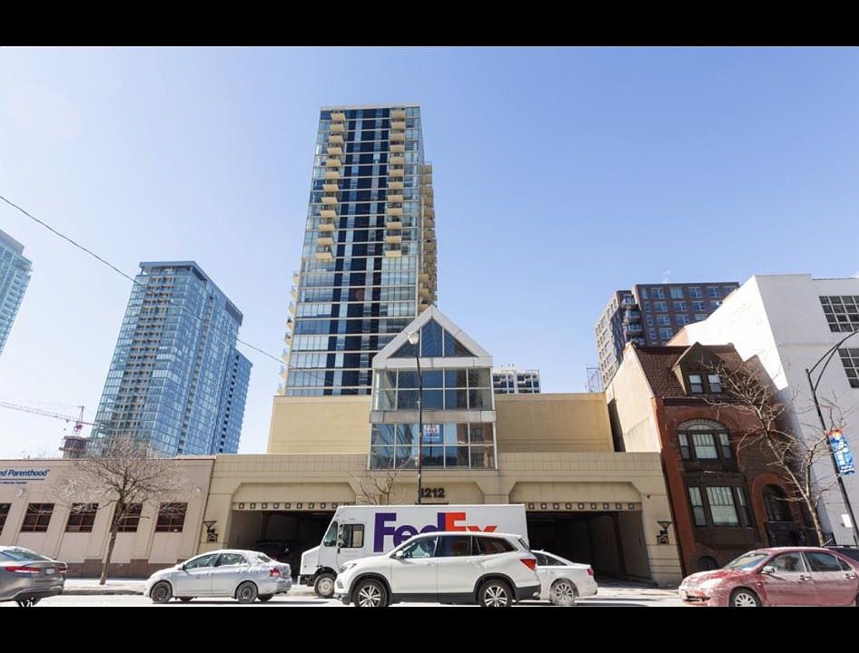 1st image of 1212 N Lasalle St #1906