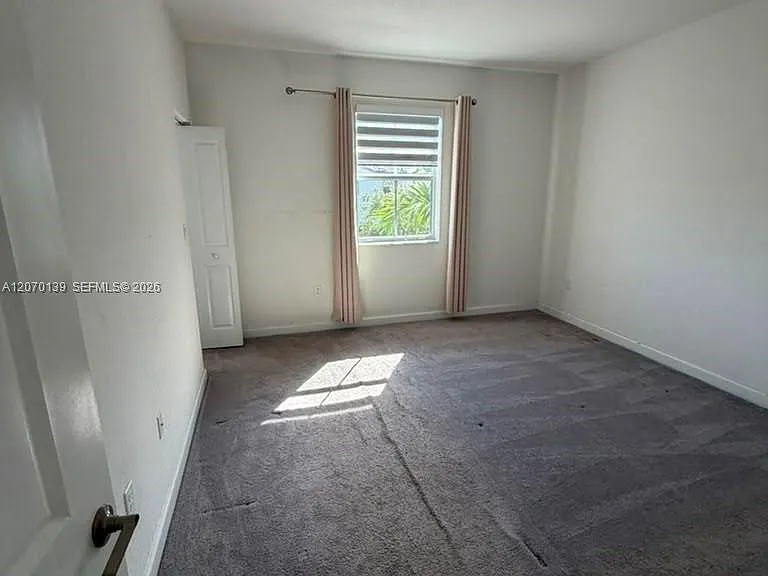 1409 SE 26th Ter — Photo 37