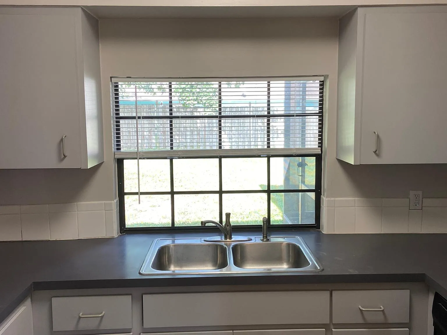 2 bed, 1280 sqft, $1,895 — Photo 4