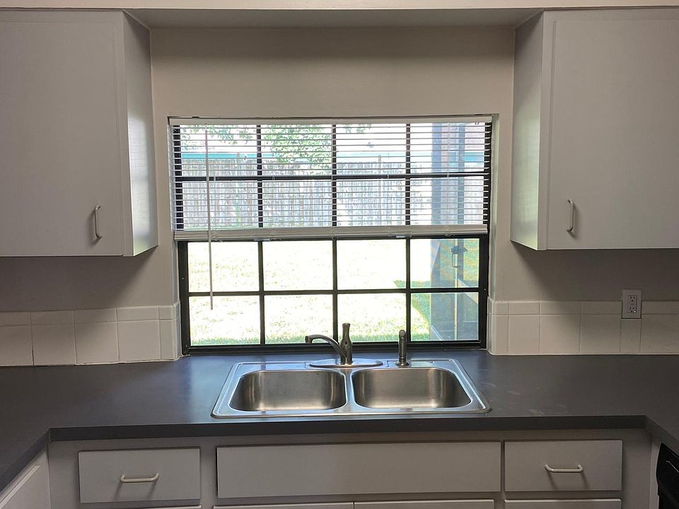 kitchen looking into back yard