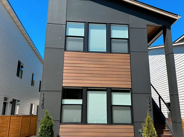 1222 W 24th St, Vancouver, WA 98660