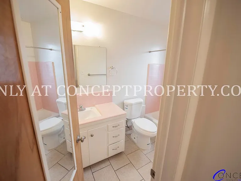 227 E St — Photo 86