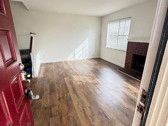 2nd image of 8784 Pinecrest Pl