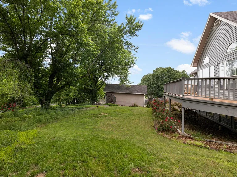 1704 Granada Dr — Photo 26
