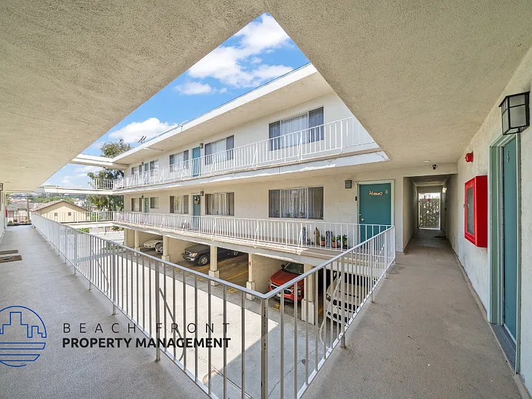 2700 Aviation Blvd #2704 — Photo 10