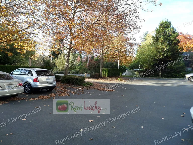 424 102nd Ave SE #202 — Photo 25