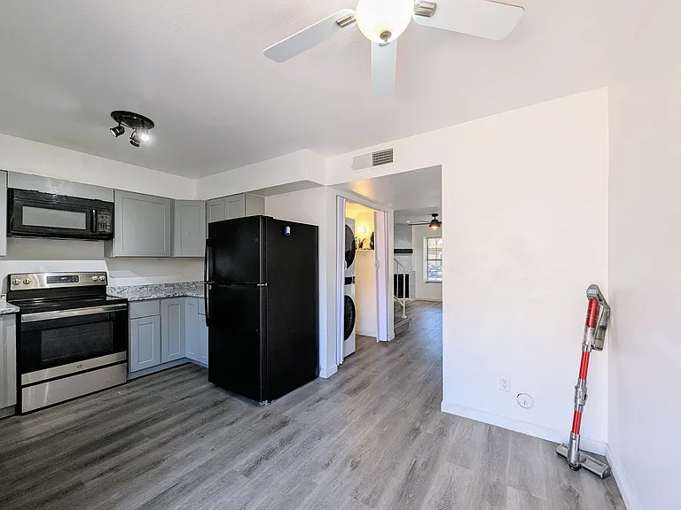 4601 N 102nd Ave #1026 — Photo 11