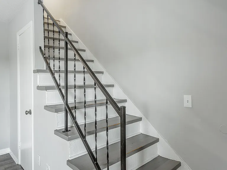 4407 Delashmitt Rd — Photo 21