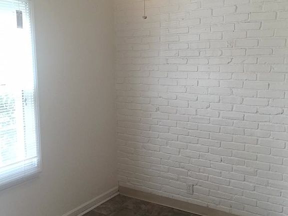 3rd image of 5842 Maplewood Dr