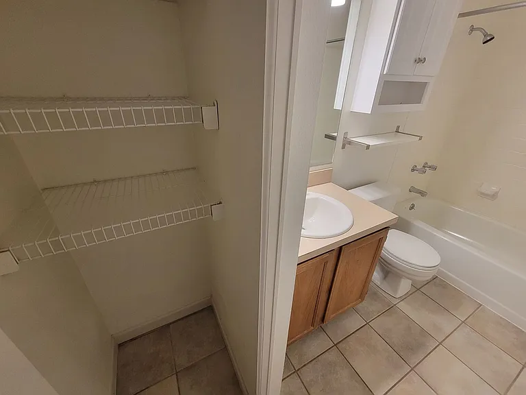 4656 White Rock Cir #5 — Photo 24