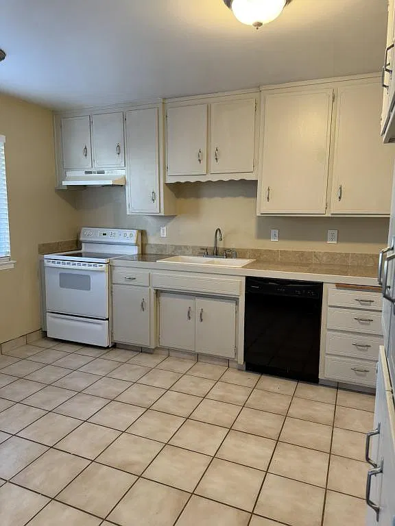 3081 Garden Cir — Photo 3