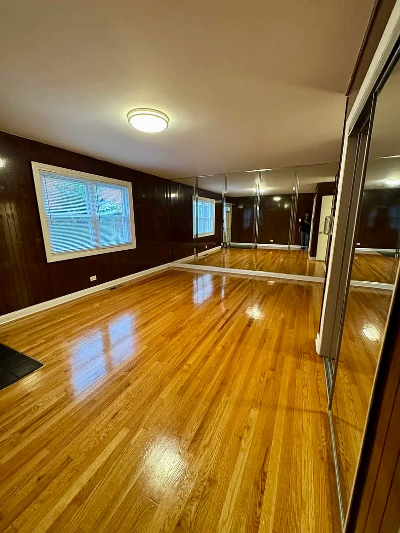 3 bed, 1.5 bath, 1500 sqft, $2,650 — Photo 2