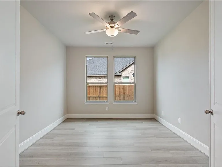 7523 Mariposa Way — Photo 9