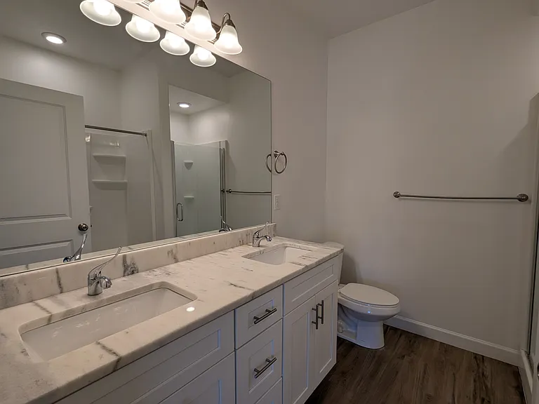 344 S 740 W #302 — Photo 13