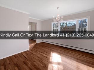 2 Charter Ln, Smithtown, NY 11787