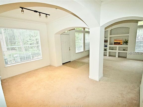 3rd image of 4 Indigo Run Dr APT 1921