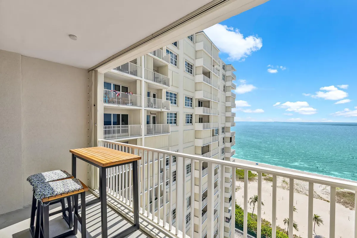 Building Photo - 750 N Ocean Blvd #1507