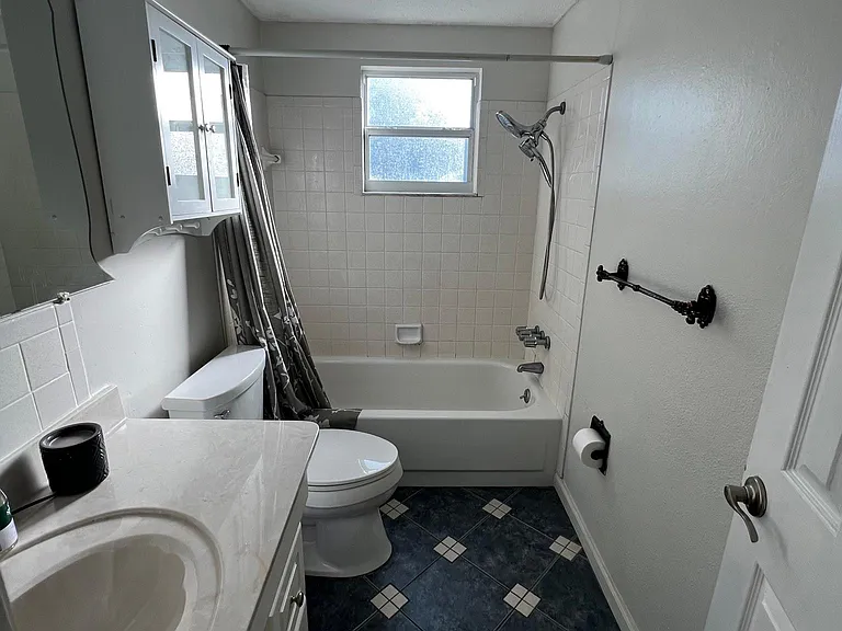 4038 Prado Dr — Photo 33