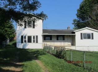 42 Mountain Creek Rd, Lebanon, VA 24266