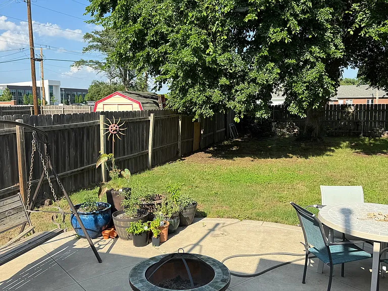1712 N Belmont Ave — Photo 16