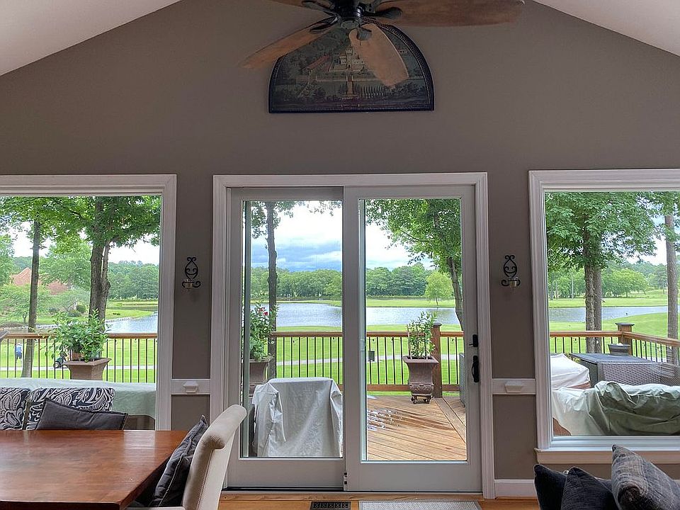 2nd image of 208 Turquoise Creek Dr