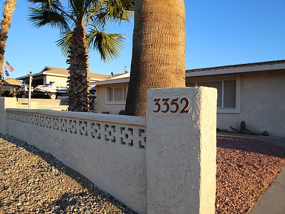 2nd image of 3352 Dolphin Dr