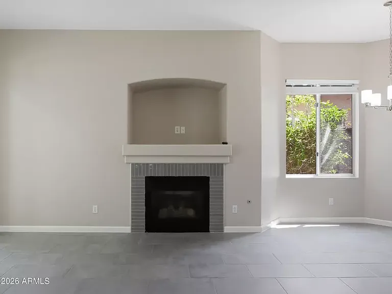964 W Fairway Dr — Photo 9
