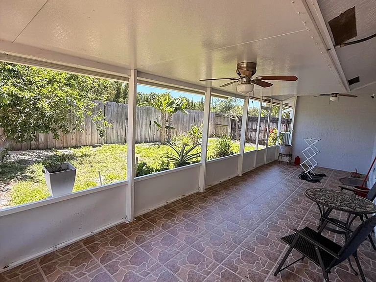 5584 Priscilla Ln — Photo 28