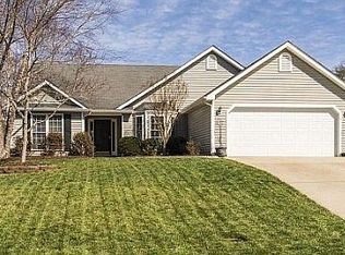 4 Broadleaf Ct, Summerfield, NC 27358