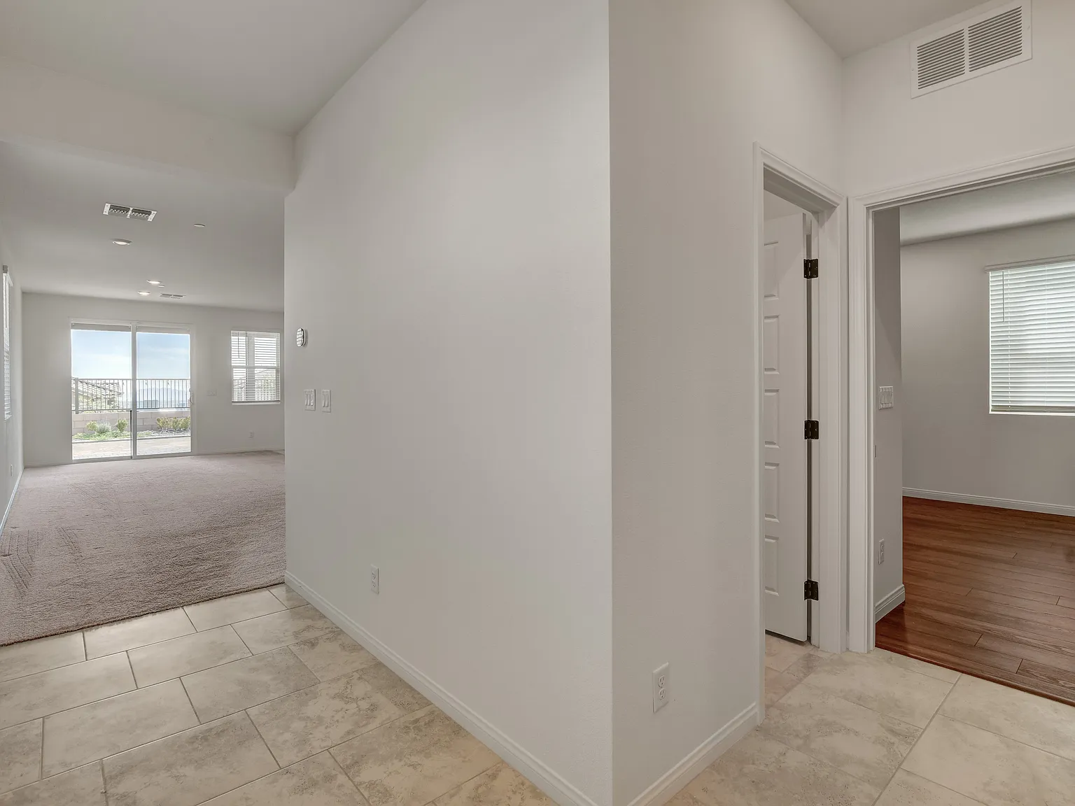 4 bed, 2126 sqft, $2,850 — Photo 3