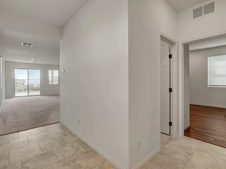 5406 Zacatin Ct — Photo 3