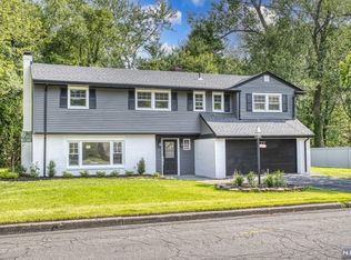 5 Marconi St, Tenafly, NJ 07670